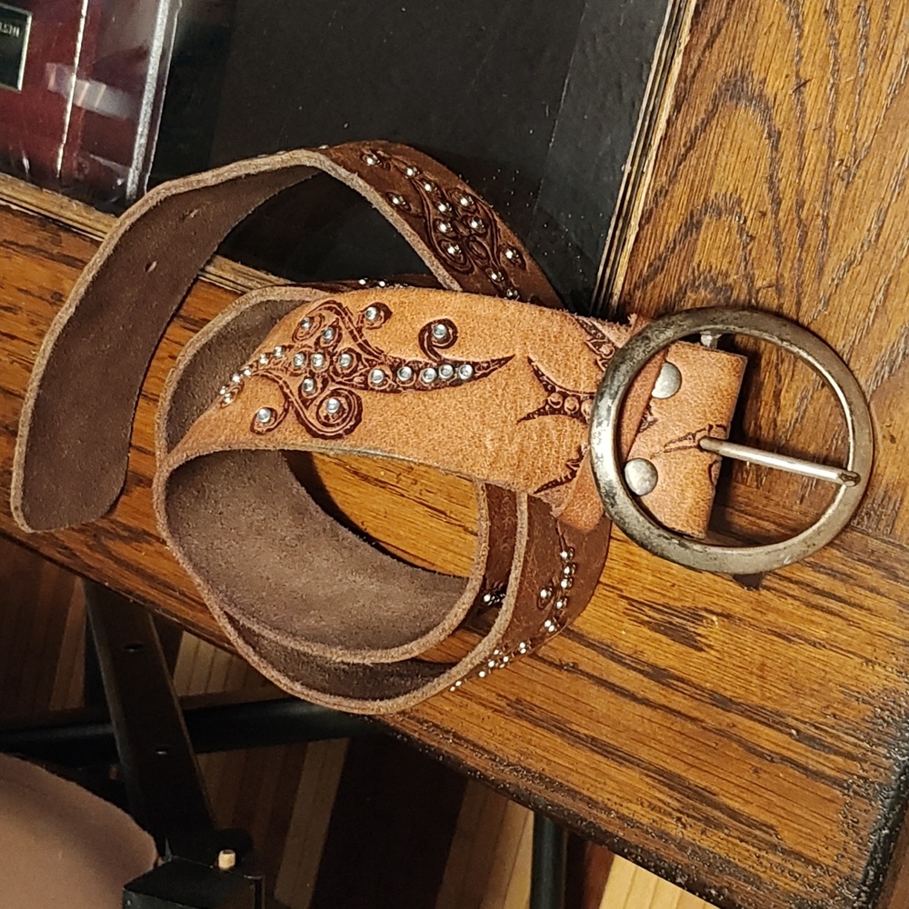 Hollister belt